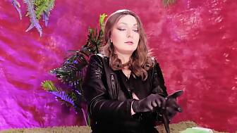 milf playing cunt chubby