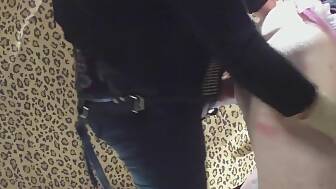 submissive head pecker