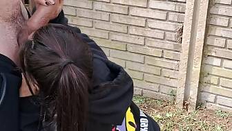 blowjob brunette park