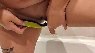 cunt shaving closeup