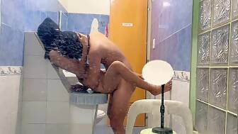 bathroom mirror pinay