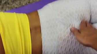 hole wifes yoga pants