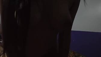 natural huge butt riding