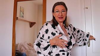 stepmom watching