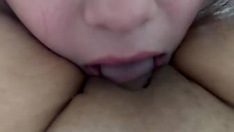 sapphic eats cunt close